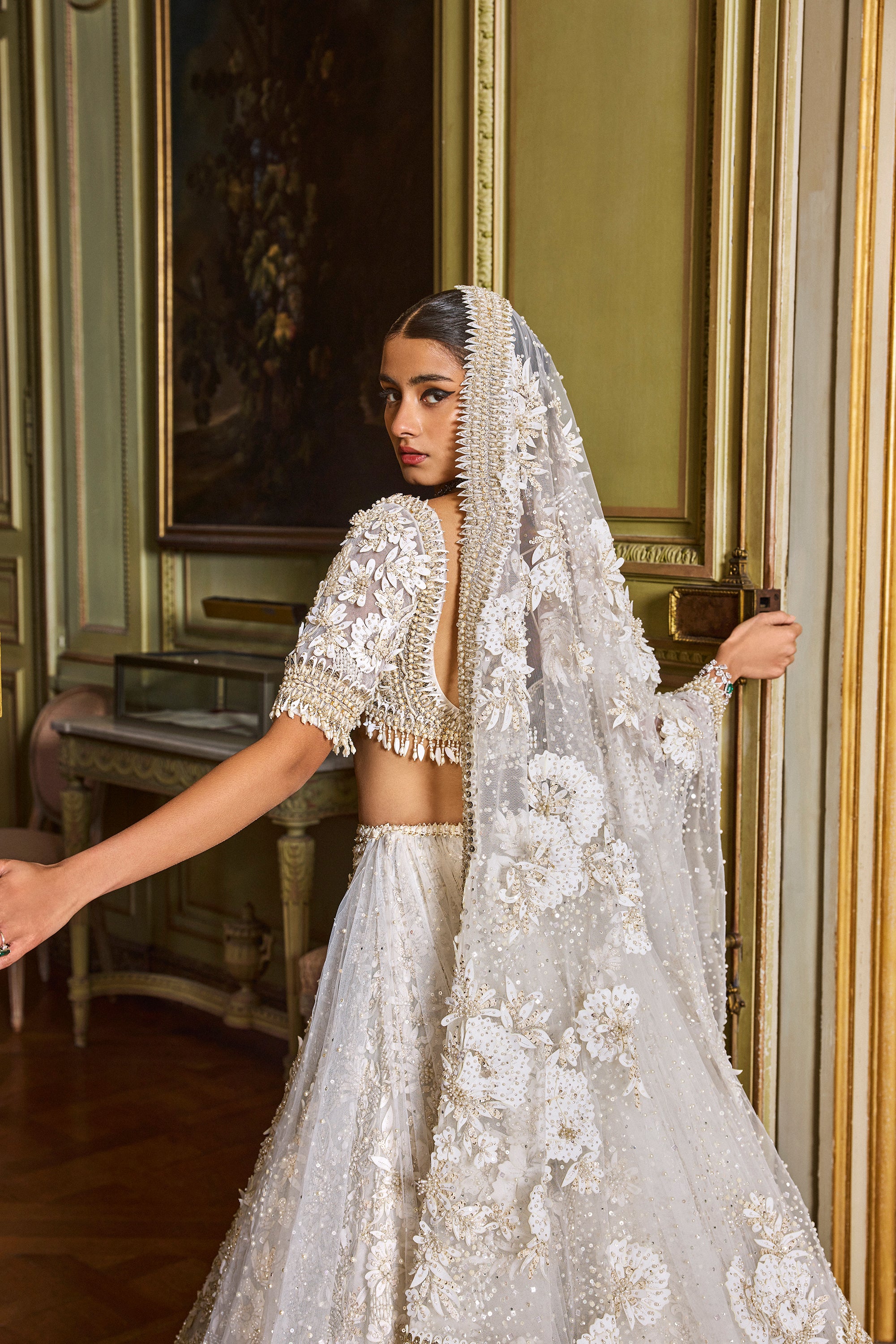 Ivory Gold Three Dimensional Lehenga Set L Ivory
