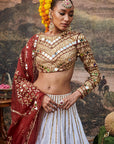 Surkh Lehenga