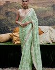 Naayaab Saree