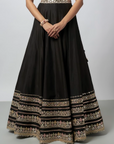 Maanyata Lehenga Set